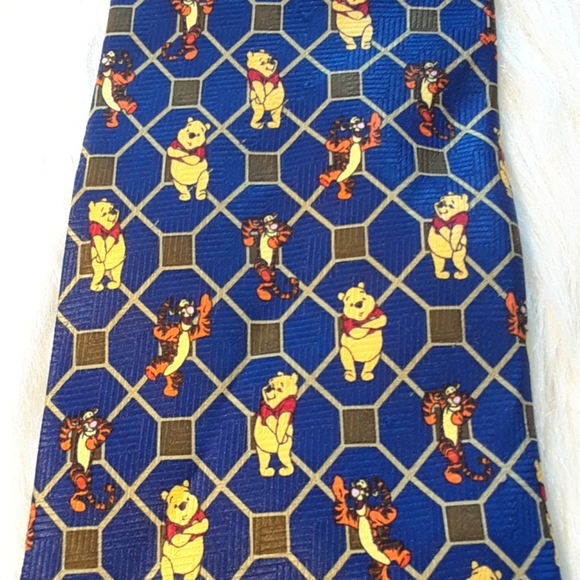 *POOH* WINNIE THE POOH NECKTIE 💙💛💙 - Picture 5 of 10